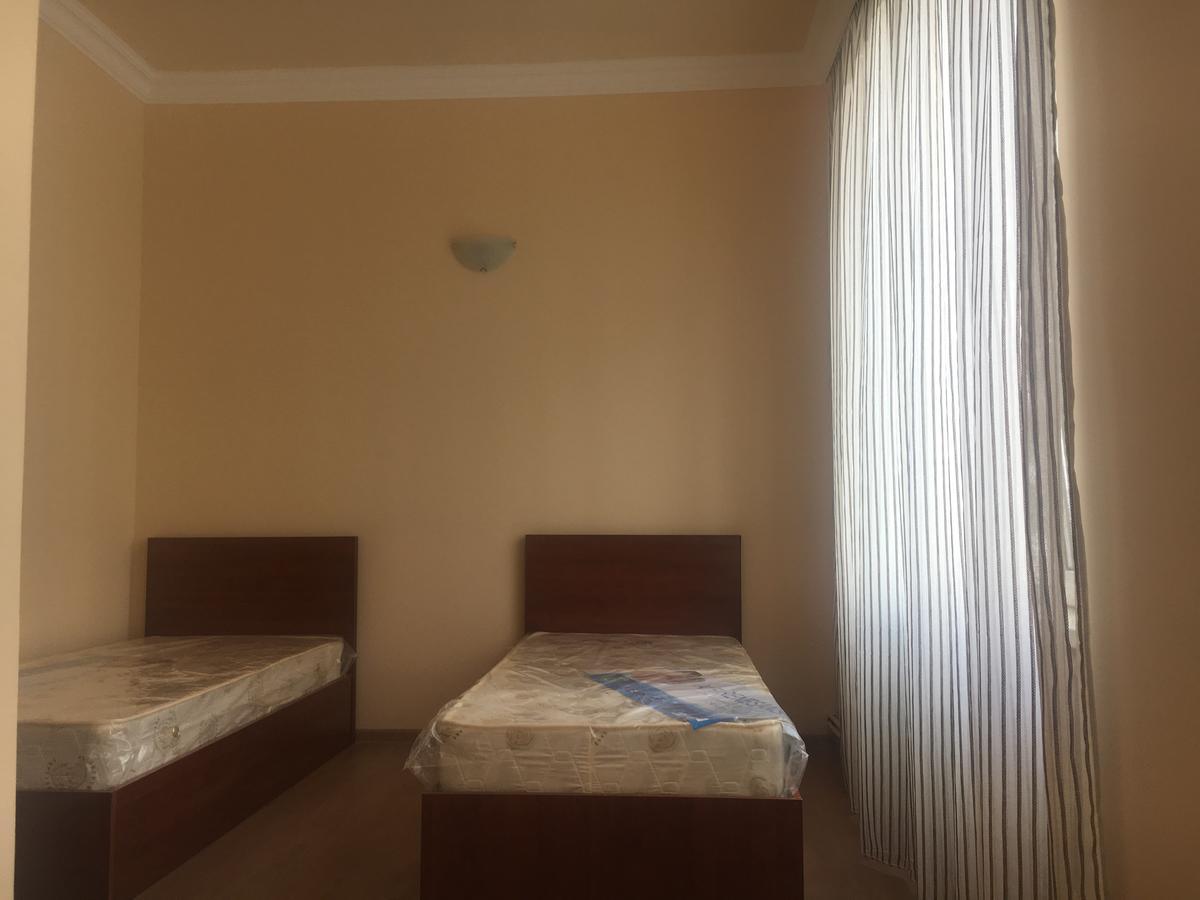 Sunshine Hotel Yerevan Bagian luar foto