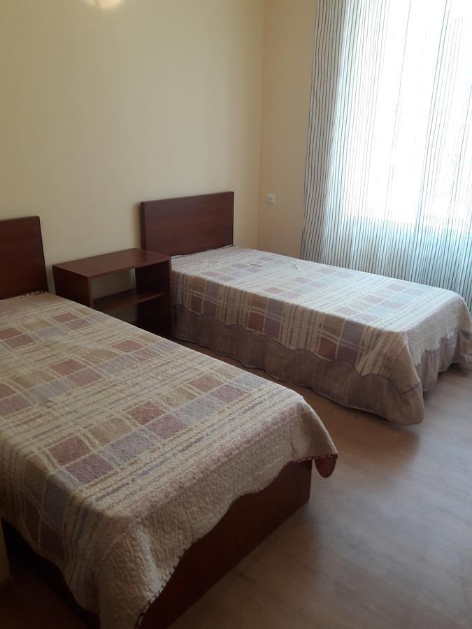 Sunshine Hotel Yerevan Bagian luar foto